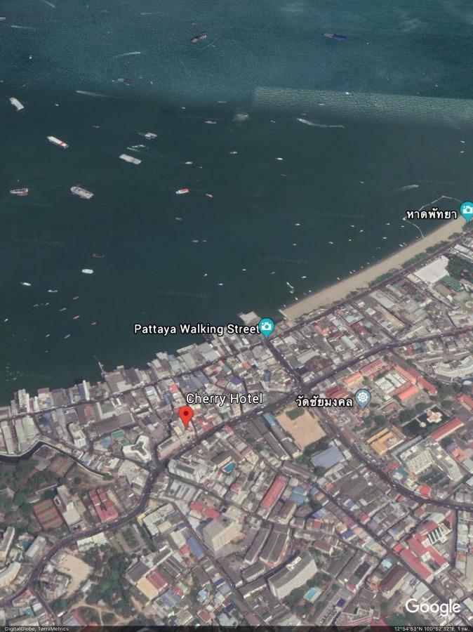Cherry Hotel Pattaya Buitenkant foto